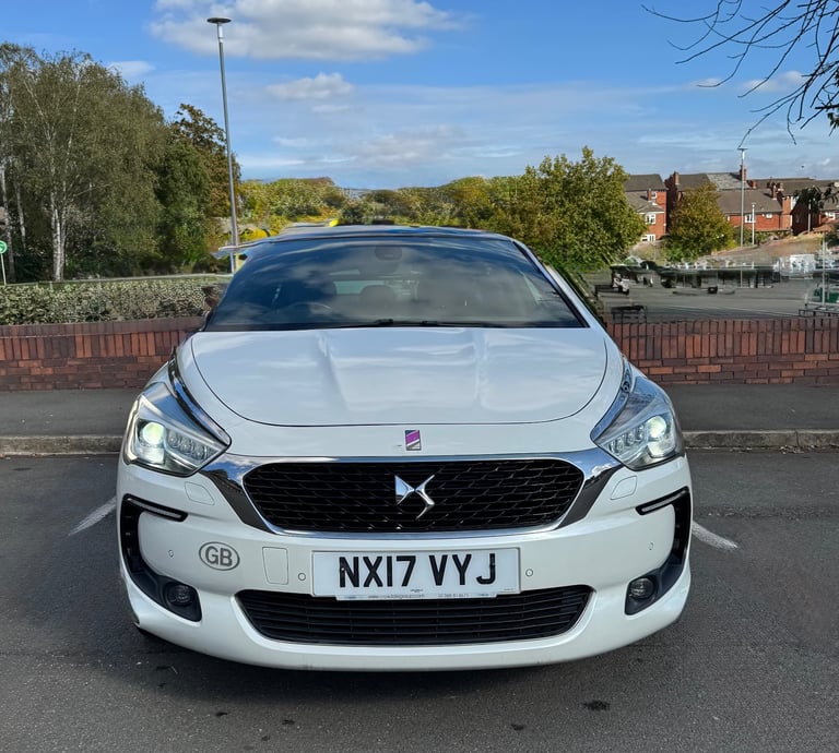2017 DS5 2.0 BLUEHDi 180 BHP Performance Line – Luxury ** Performance! 