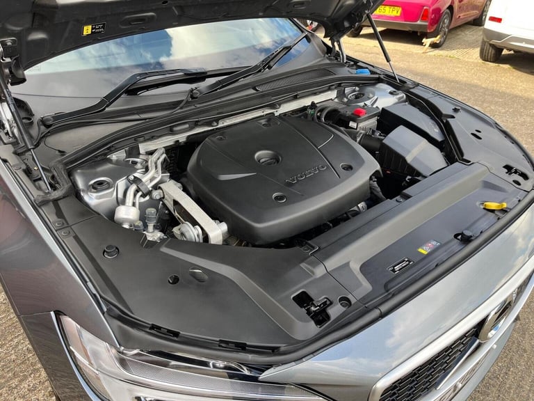 VOLVO S90 2.0 T4 GPF R-Design Auto Euro 6 (s/s) 4dr 2019