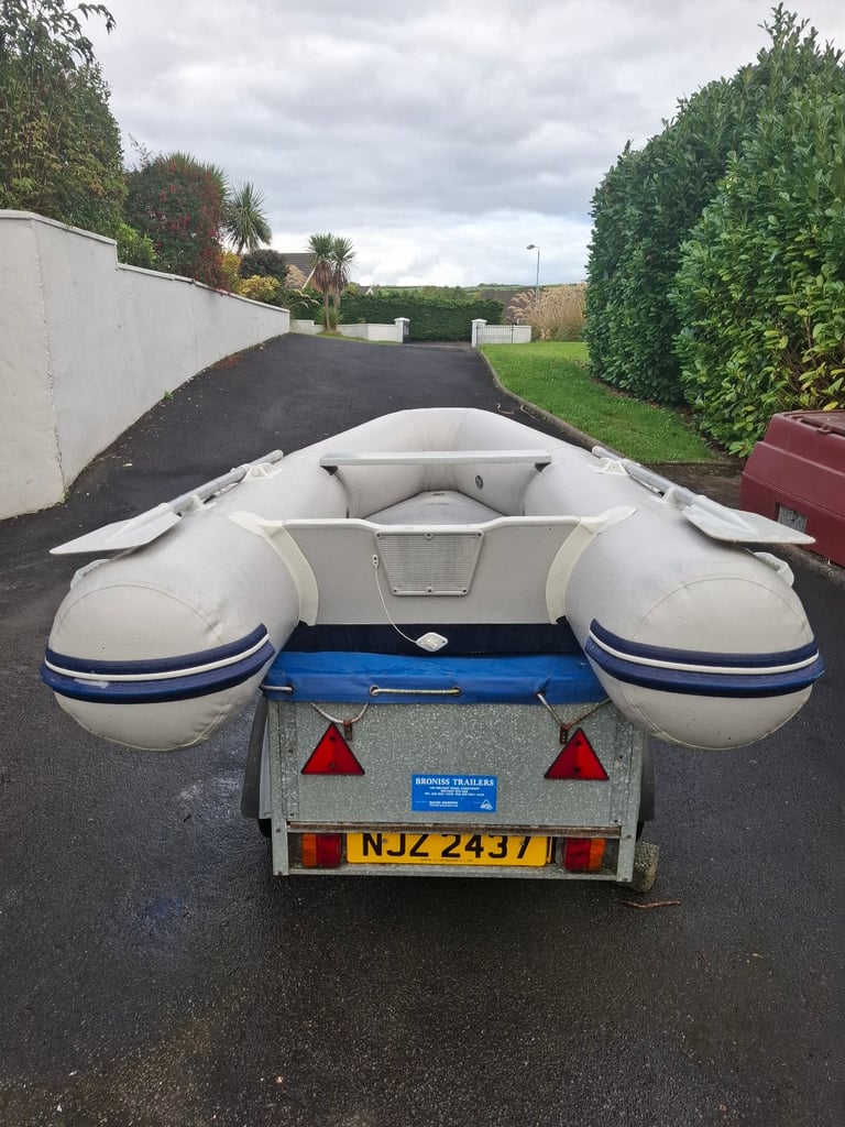 Waveline sib boat with mariner 4hp outboard