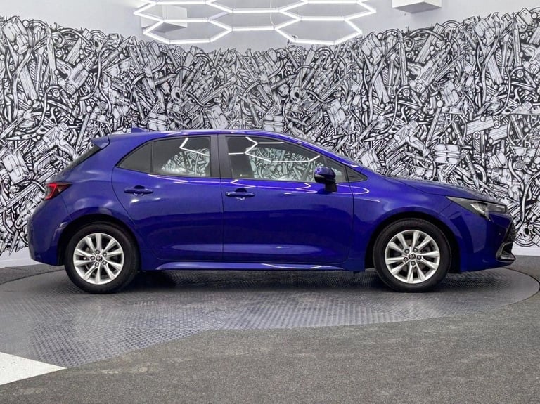 2023 Toyota Corolla 1.8 VVT-h Icon Hatchback 5dr Petrol Hybrid CVT Euro 6 (s/s) (140 ps) Hatchbac...