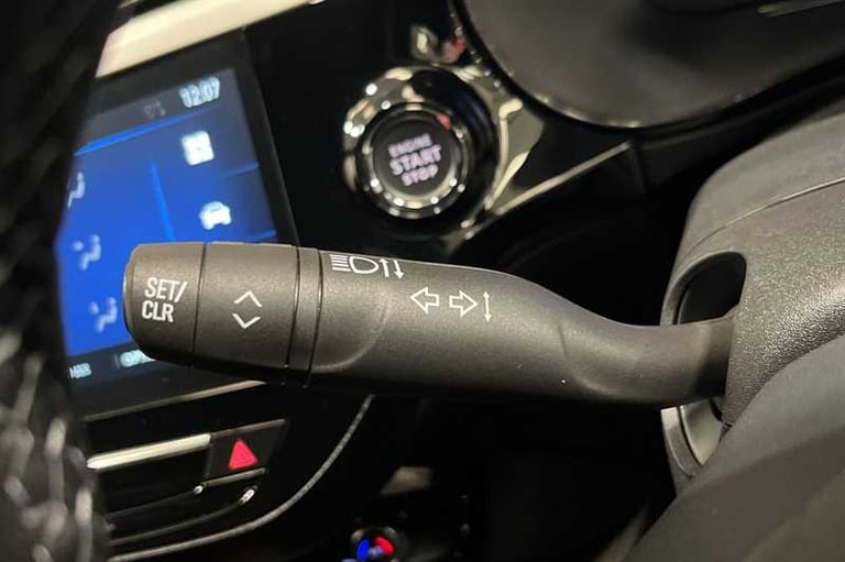 2025 Vauxhall Corsa 50kWh Yes Hatchback 5dr Electric Auto (136 ps) Hatchback Electric Automatic