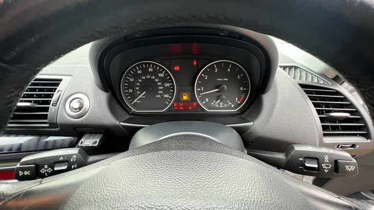 BMW, 1 SERIES, Hatchback, 2006, Semi-Auto, 1995 (cc), 5 doors