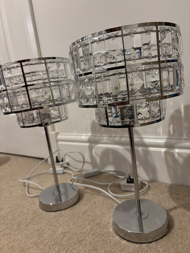 image for Two matching lamps 