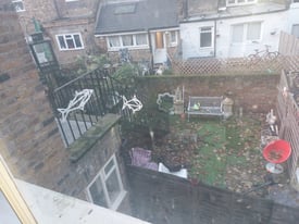 Extra large 3 story 3 bed and garden for 2 bed islington only 