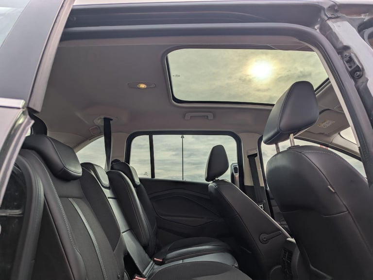 FORD GRAND C-MAX 2.0 TITANIUM X LOW MILEAGE GREAT CONDITION NEW CAMBELT KIT
