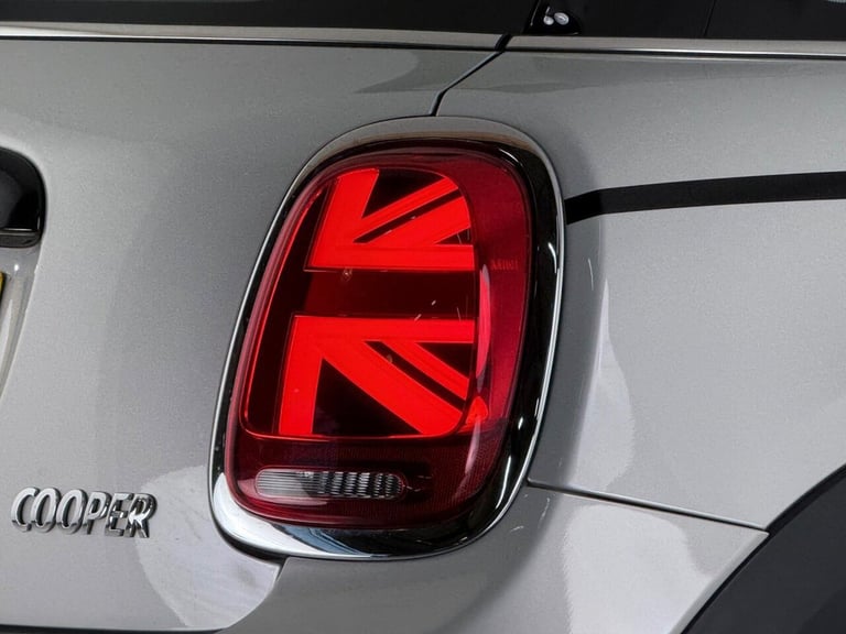2019 MINI Hatch 1.5 Cooper Classic Euro 6 (s/s) 5dr Hatchback Petrol Manual
