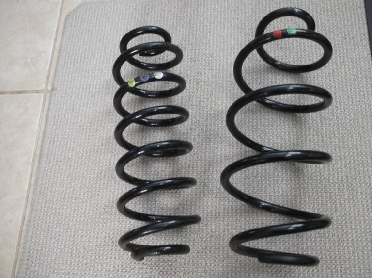 VW Tiguan 2 Litre 2010-2011 Suspension Springs One Rear and One Front