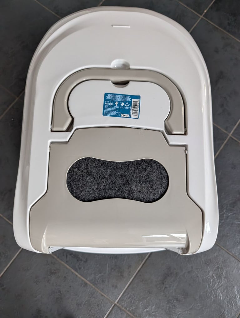 Cat flip hooded loo extra large ( litter tray) NEW