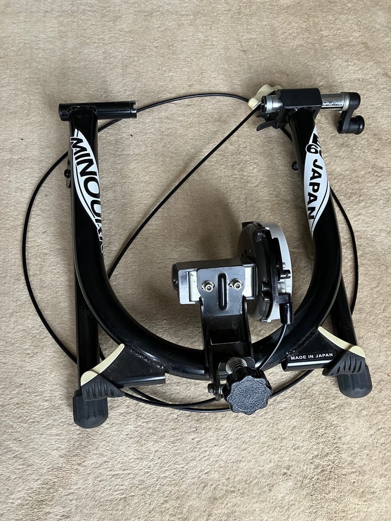 Bike turbo trainer  - Minoura B60