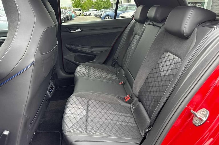 2024 Volkswagen Golf 1.5TSI 150PS Hatch Ã¢Â­ÂBlack Pack, Sunroof, DCC, Keyless, Winter Pack, To ...