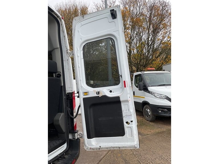 2019 Ford Transit 460 EcoBlue Leader 17 Seat Minibus Minibus Diesel Manual