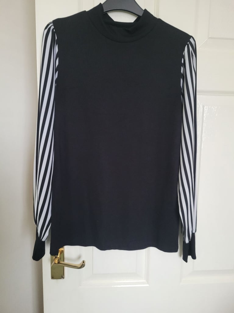 Lovely ladies long sleeve top 