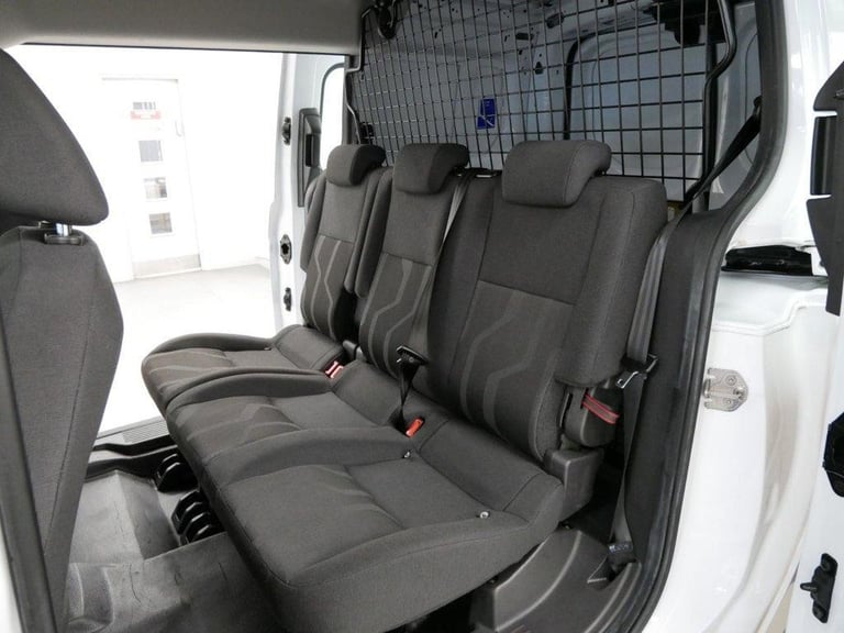 2017 TRANSIT CONNECT 1.5 TDCI 120 BHP L2 LONG TREND CREWCAB 5 SEATER ( AIR CON )