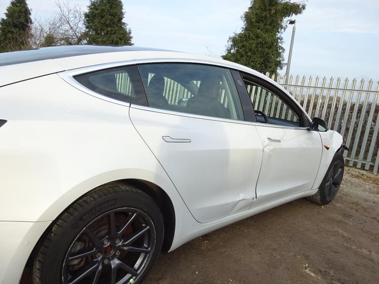 2020 70 REG TESLA MODEL 3 STANDARD RANGE + ELECTRIC AUTO DAMAGED SALVAGE
