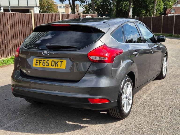 2015 Ford Focus 1.6 Zetec Powershift Euro 6 5dr HATCHBACK Petrol Automatic
