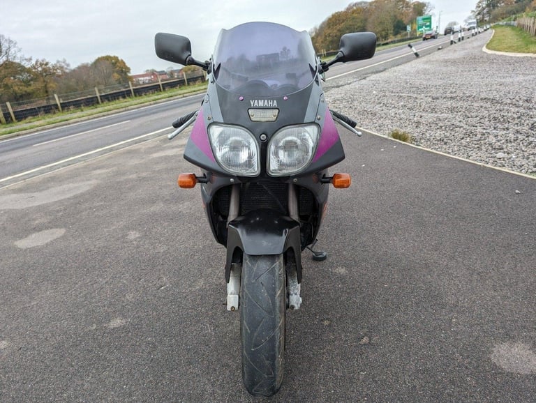 1994 YAMAHA YZF750, HPI CLEAR, LOW MILES, RUNS and RIDES, EASY WINTER PROJECT