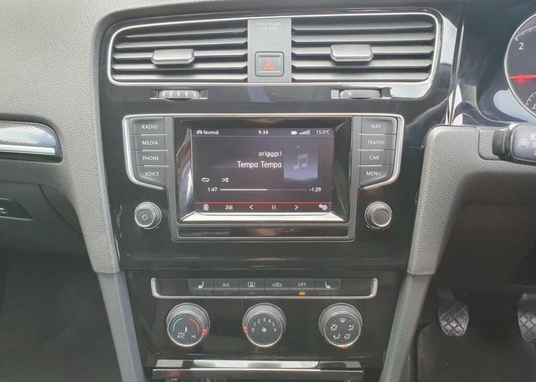 Volkswagen, GOLF, Hatchback, 2013, Manual, 1968 (cc), 5 doors