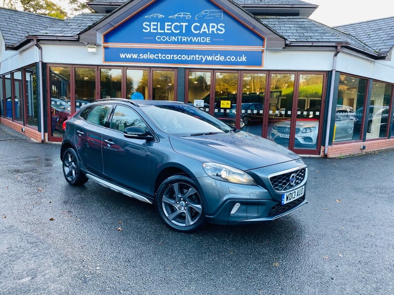2013 Volvo V40 Cross Country 1.6 D2 Lux Nav Hatchback 5dr Diesel Manual Euro 5