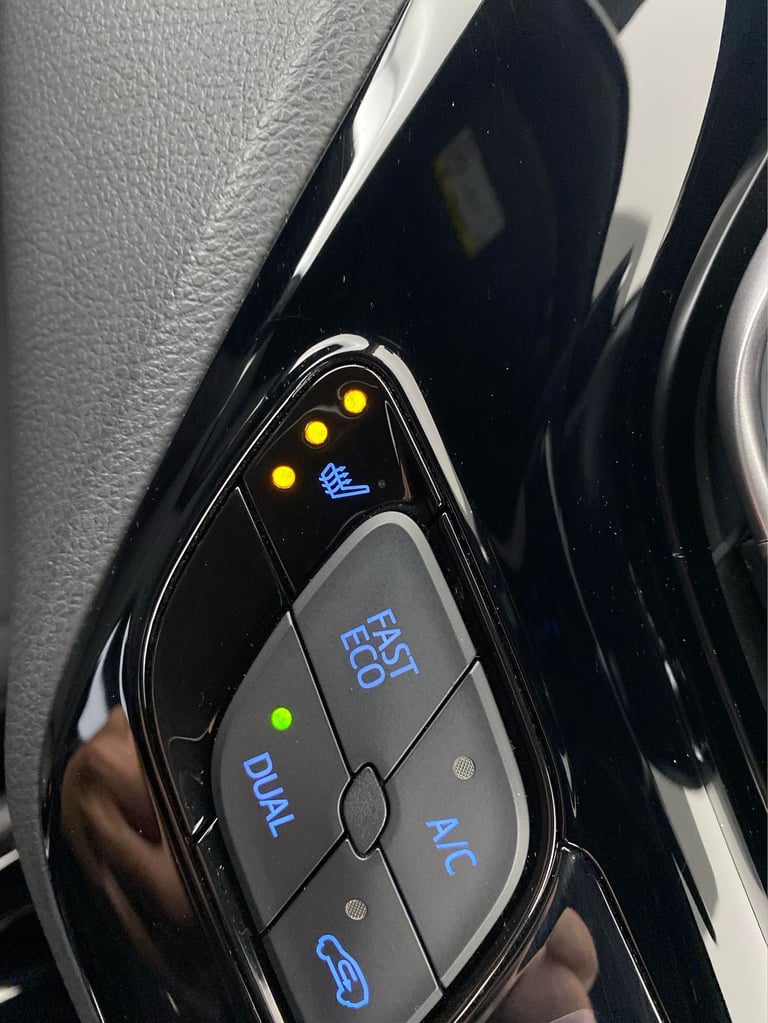 2022 Toyota C-HR 1.8 VVT-h GPF Design SUV 5dr Petrol Hybrid CVT Euro 6 (s/s) (122 ps) - NAV  Suv ...