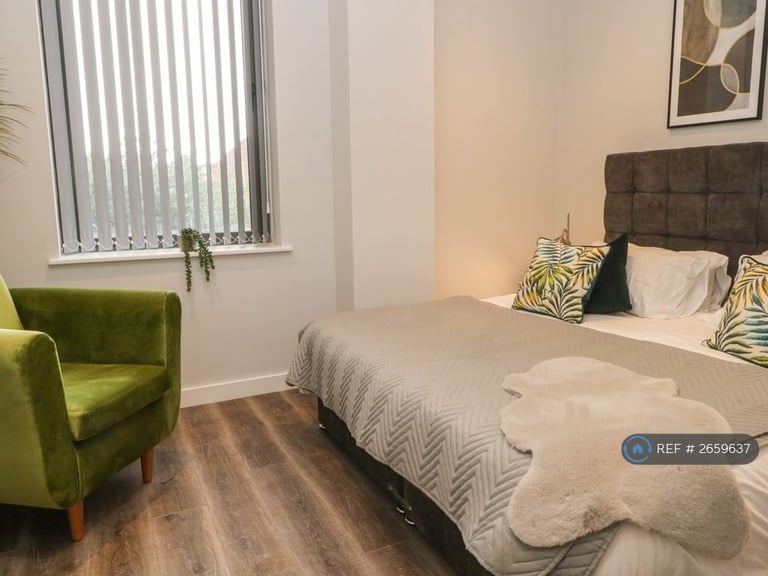 2 bedroom flat in Tudor Place, Waterloo, Liverpool, L22 (2 bed) (#2659637)