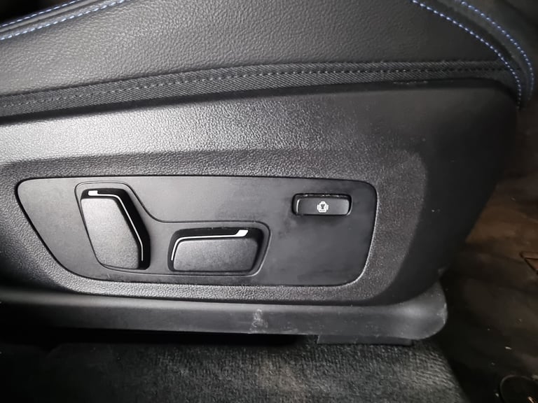 2025 BMW iX3 80kWh M Sport SUV 5dr Electric Auto (286 ps) - CARPLAY - DRIVING ASSISTANT  Suv Elec...