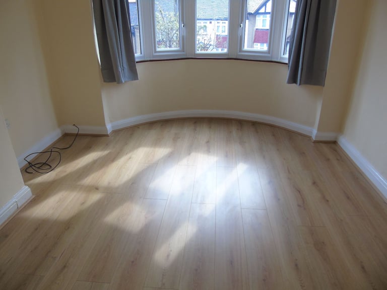 Very large 3 bedroom house for rent in the heart of Enfield EN8! Viewings start now