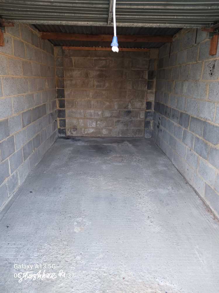 Garage to rent in Rainham (ME8) | Stashbee
