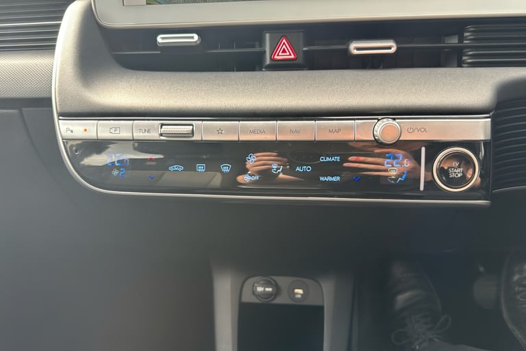  Hyundai Ioniq 5 73kwh Premium Hatchback 5dr Electric Auto 217 Ps Electric