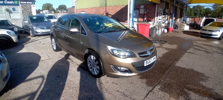 image for 2012 Vauxhall Astra 2.0 CDTi 16V SE [165] 5dr Auto HATCHBACK Diesel Automatic