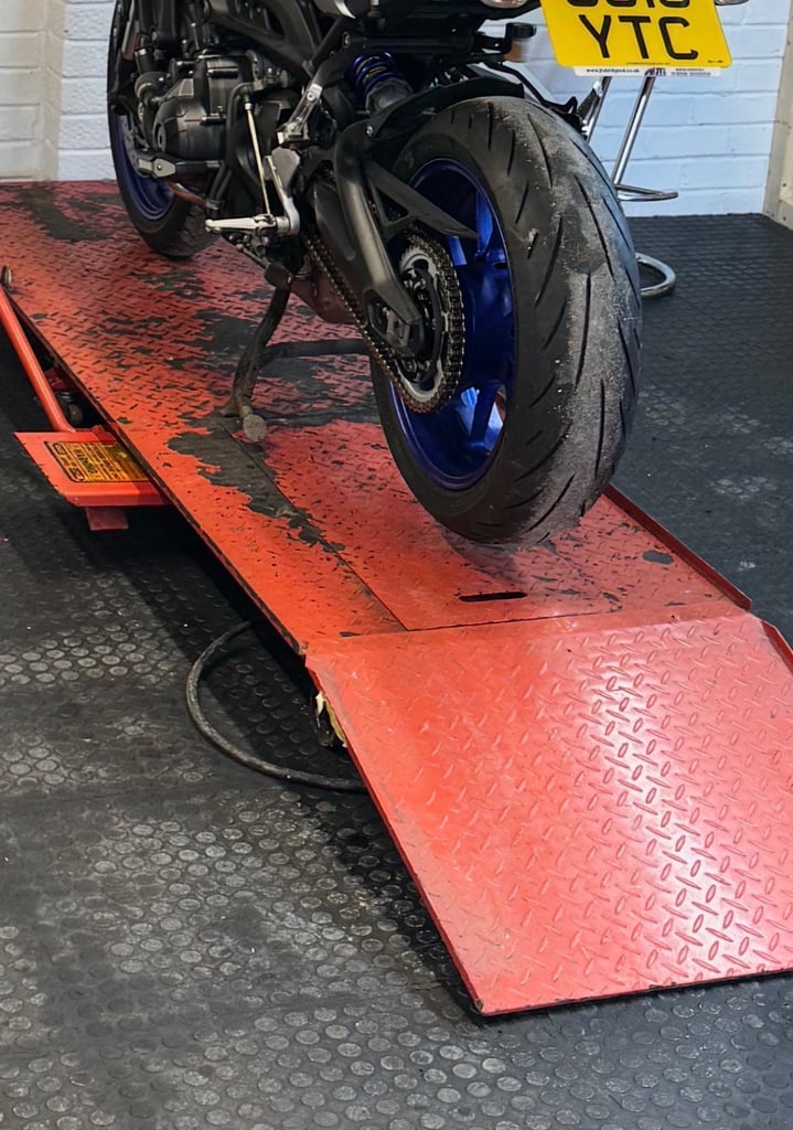 Motorcycle motorbike ramp lift 