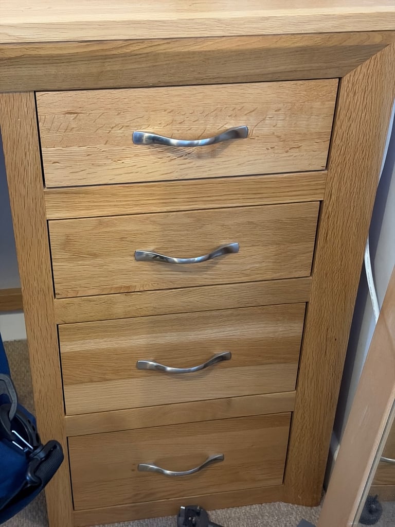 Solid oak dressing table - items on top NOT included