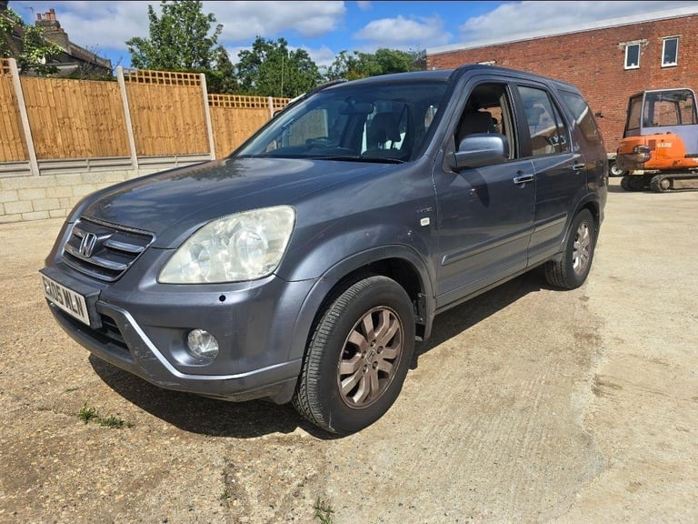 2005 Honda CR-V 2.0 i-VTEC Executive 5dr ESTATE Petrol Automatic - Image 3