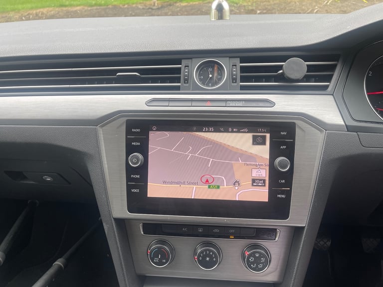 Volkswagen, PASSAT, Saloon, 2018, Manual, 1598 (cc), 4 doors