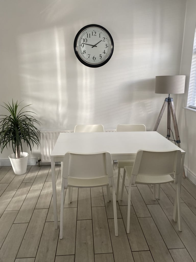 image for White extendable dining table with 4 chairs 