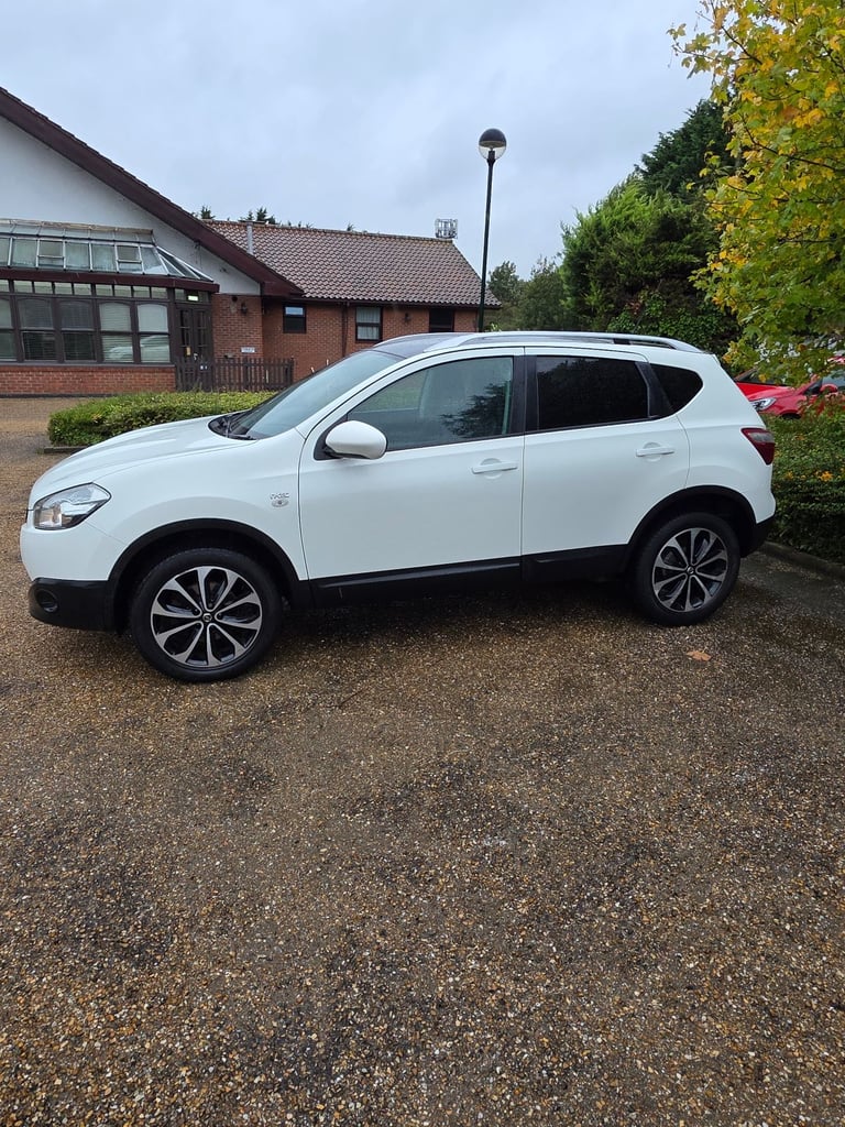 Nissan, QASHQAI, Hatchback, 2012, Manual, 1461 (cc), 5 doors