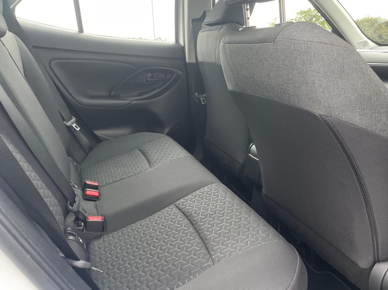 2024 Toyota Yaris 1.5 Hybrid Icon 5dr CVT Estate Hybrid Automatic