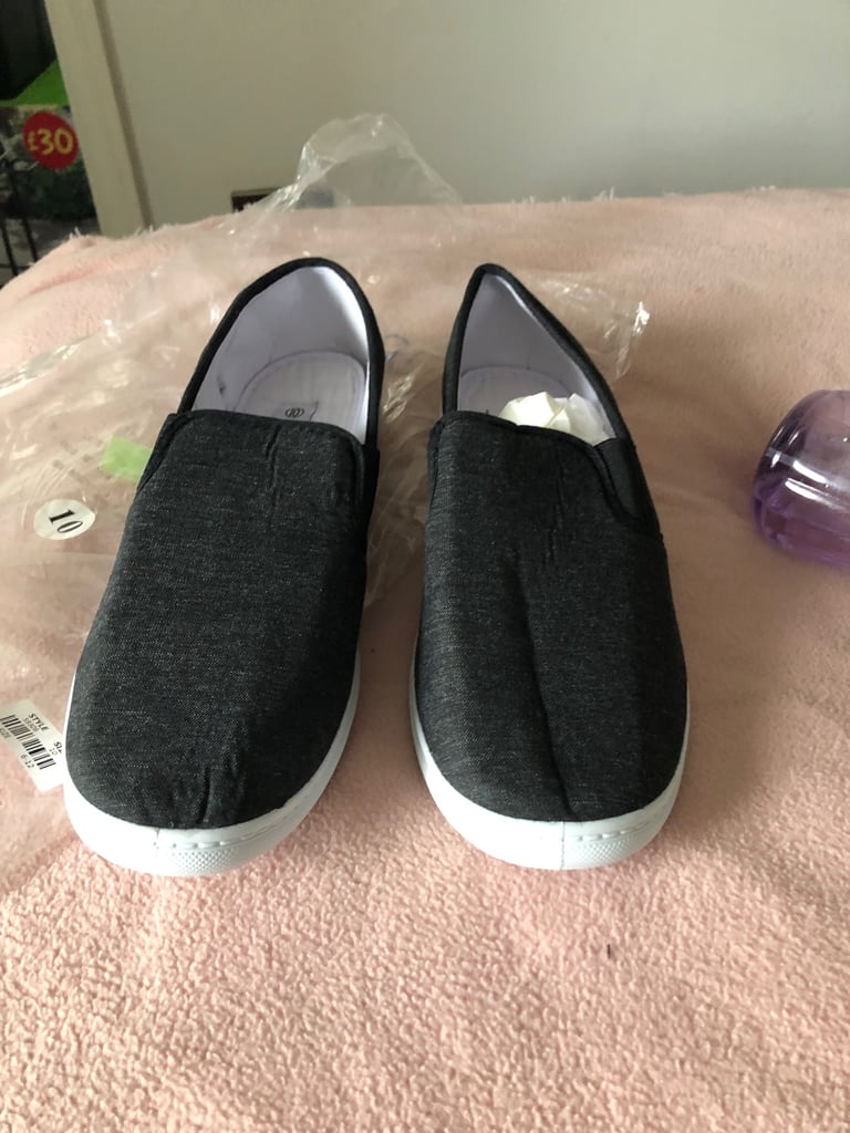 image for Men’s canvas grey slip on shoe