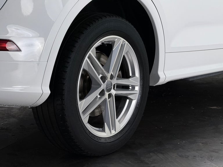 2017 Audi Q5 2.0T FSI Quattro S Line 5dr S Tronic ESTATE PETROL Automatic