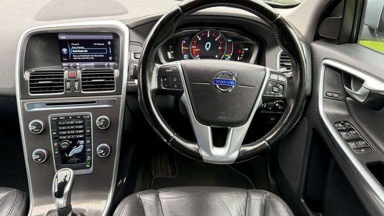 2014 Volvo XC60 D5 [215] SE Lux Nav 5dr AWD Geartronic ESTATE Diesel Automatic