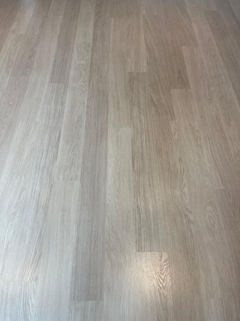 Light Oak Laminate Flooring - Your Offer!
