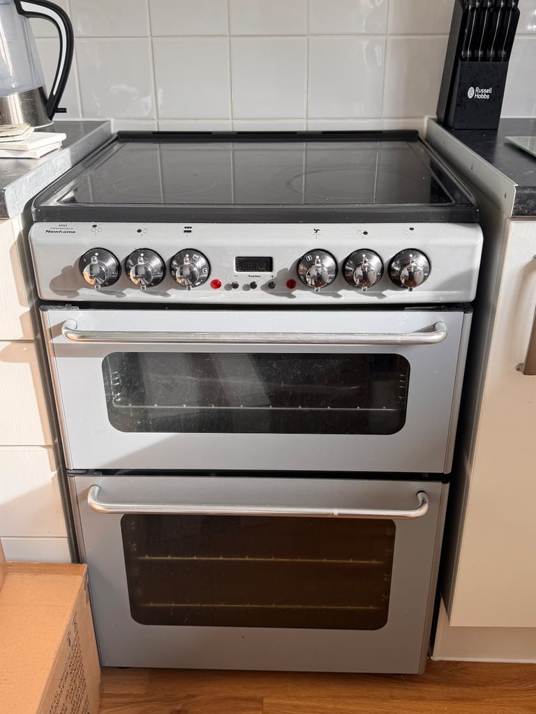 New world electric oven 