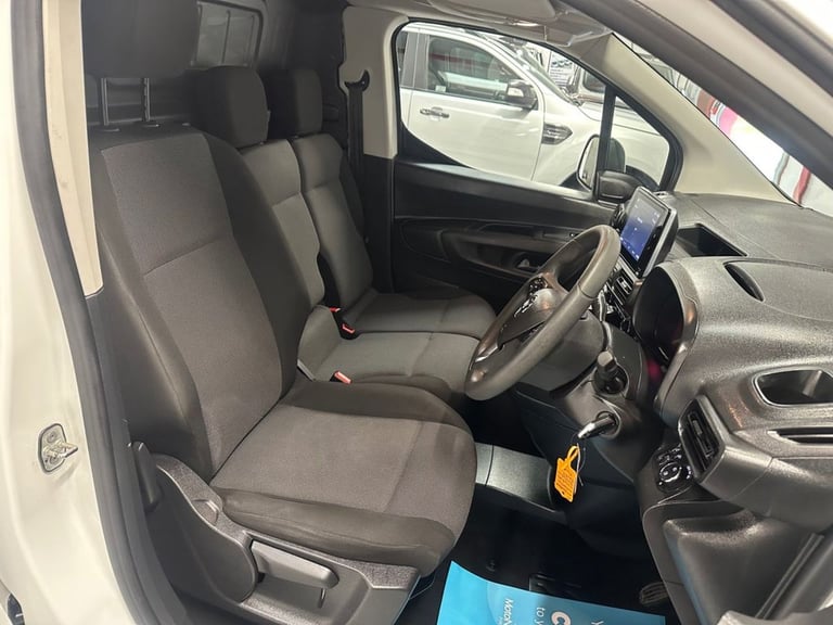 2022 22 VAUXHALL COMBO 1.5 TURBO D 2300 SPORTIVE L2 H1 EURO 6 100 BHP * 3 SEATER