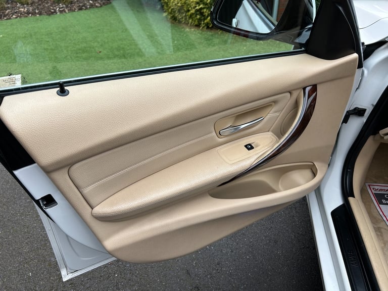 2012 BMW 3 Series 318d SE 4dr Step Auto DIESEL DRIVES REALLY WELL! SOUGHT AFTER! SALOON Diesel Au...