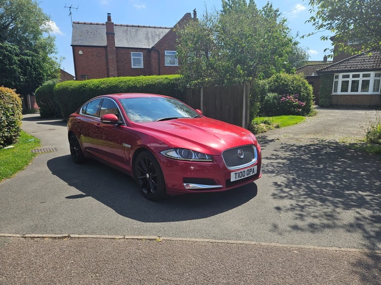 image for 2013 Jaguar XF 2.2d [200] Premium Luxury 4dr Auto SALOON Diesel Automatic