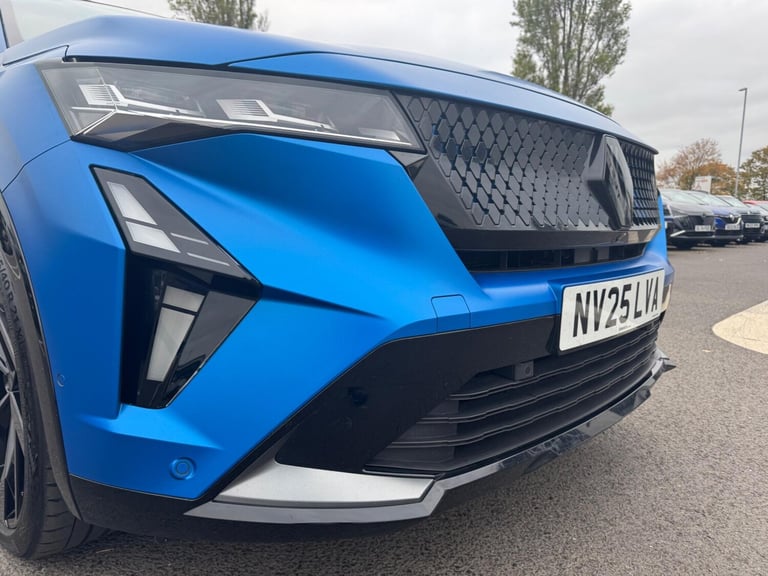 2025 Renault RAFALE E-Tech PHEV Atelier Alpine AWD 5dr Auto COUPE PETROL/ELECTRIC Automatic