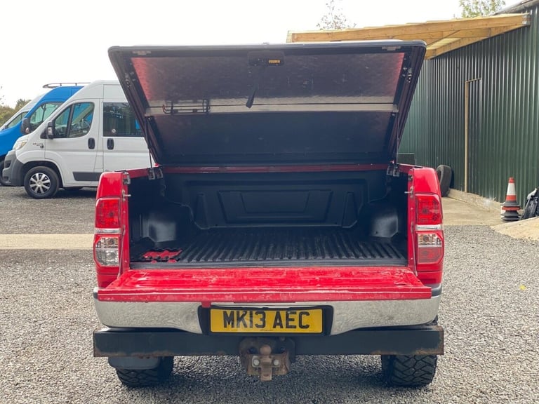 2013 Toyota Hilux Invincible D/Cab Pick Up 3.0 D-4D 4WD 171 PICK UP DIESEL Manual