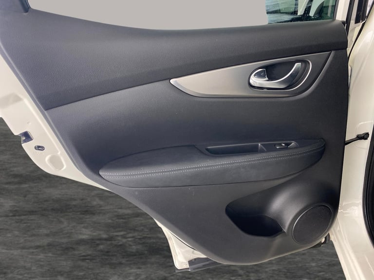 2019 Nissan Qashqai 1.5 dCi N-Connecta SUV 5dr Diesel Manual Euro 6 (s/s) (115 ps) - LANE DEPAR S...