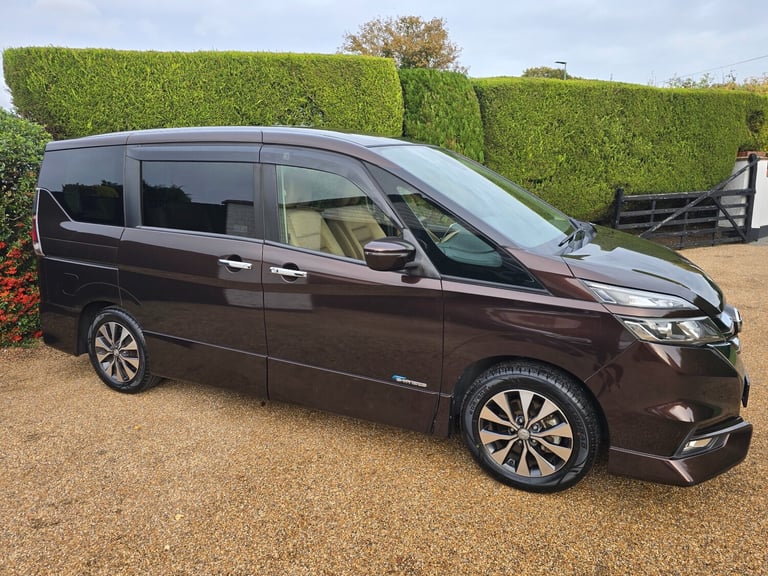 NISSAN SERENA 2.0 S-HYBRID Highway Star V - AUTOMATIC - 8 SEATER - 5DR - 2018