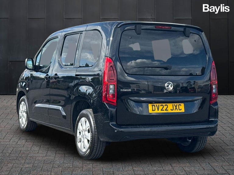 2022 Vauxhall Combo Life 1.5 Turbo D SE 5dr [7 seat] MPV DIESEL Manual