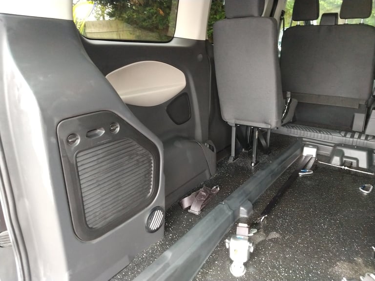 2018 Ford Tourneo Custom 2.0 TDCi Titanium Wheelchair Accessible Vehicle. Wheelchair Accessible V...